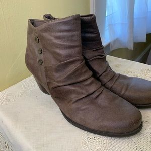 Baretraps leather booties
